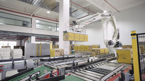 透明工廠 走進臭寶螺螄粉 探尋地方小吃如何變身百億 網(wǎng)紅 美食